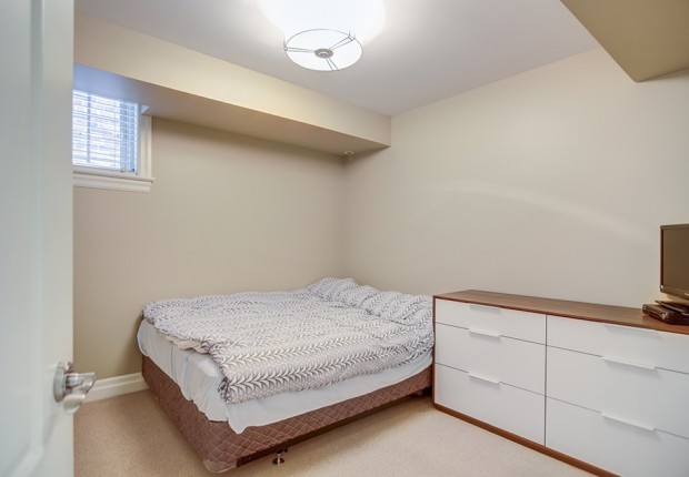 76 Haddington Ave_RE-64